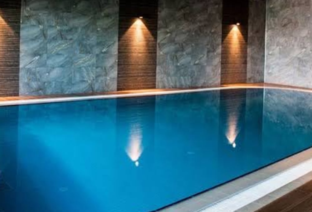 grand-aga-hotel-pool